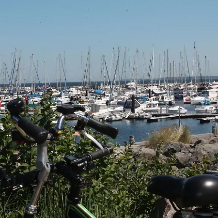 Exklusiver Mit Terrasse In 펜션 레리크